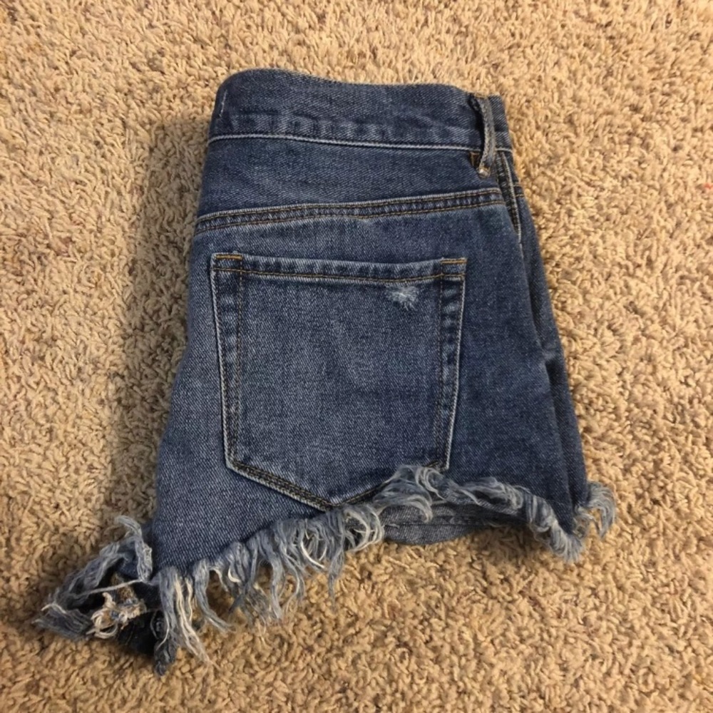 Shorts - Picture 2 of 3